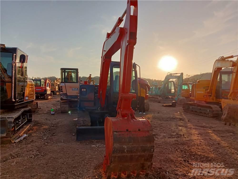 Hitachi ZX 60 Mini excavatoare < 7t