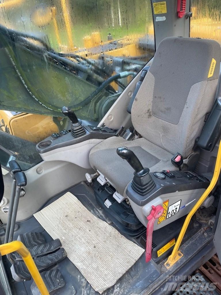 Volvo EC210C Excavatoare pe șenile
