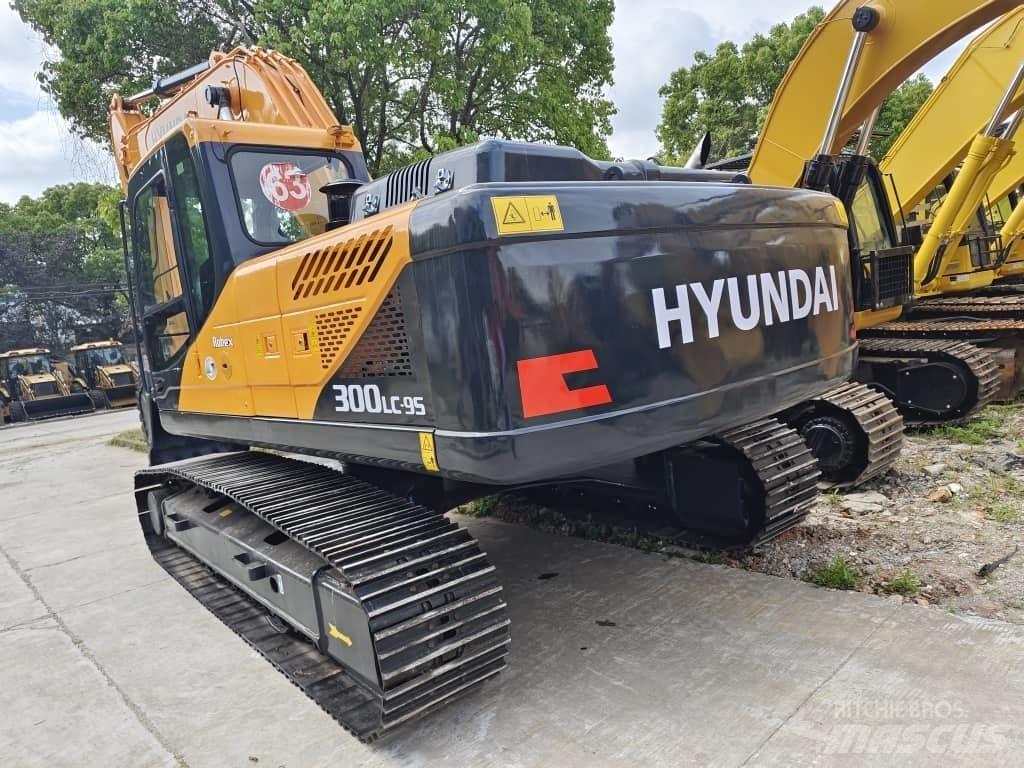 Hyundai 330LC-9S Excavatoare pe șenile
