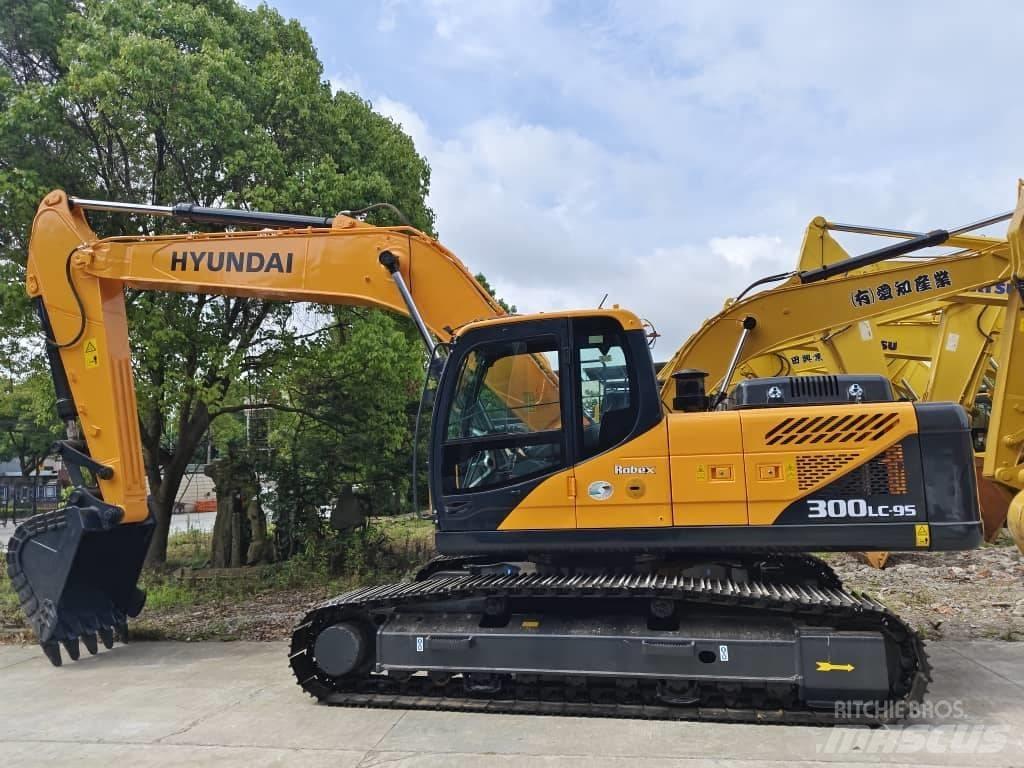 Hyundai 330LC-9S Excavatoare pe șenile
