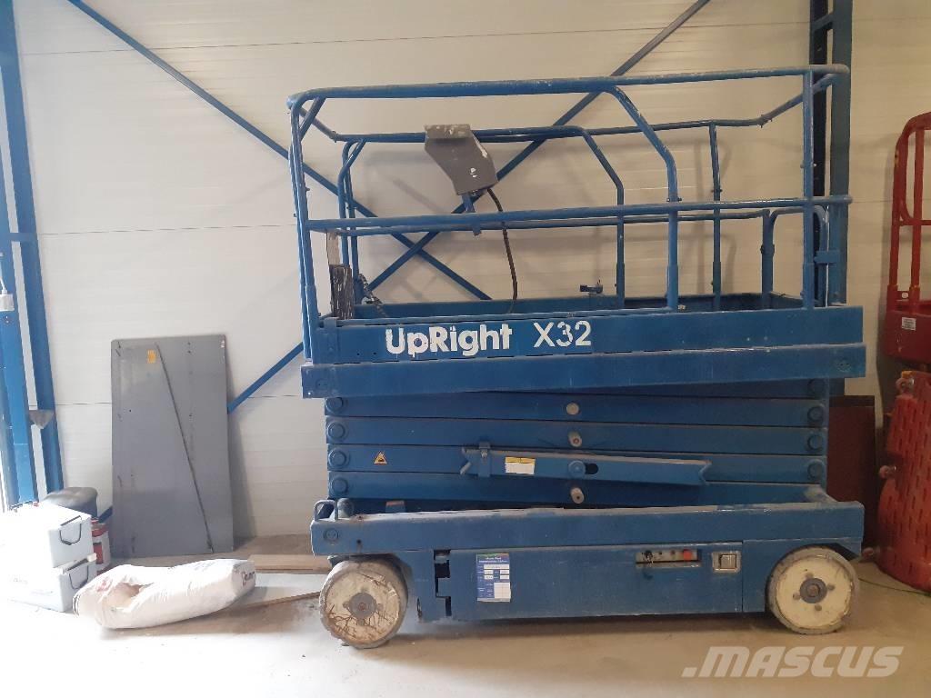 UpRight X 32 Platforme foarfeca