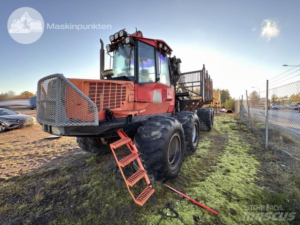 Valmet 890.3 Transportoare