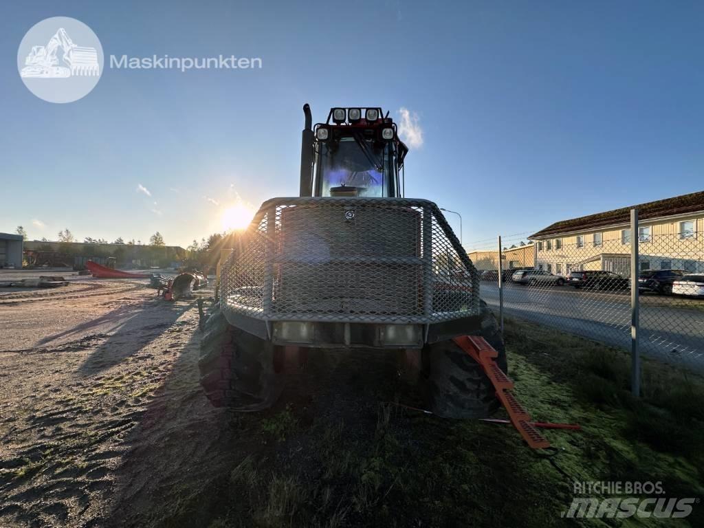 Valmet 890.3 Transportoare