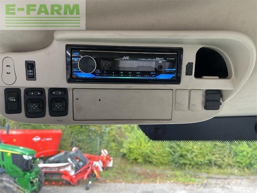 John Deere 6130 r Tractoare