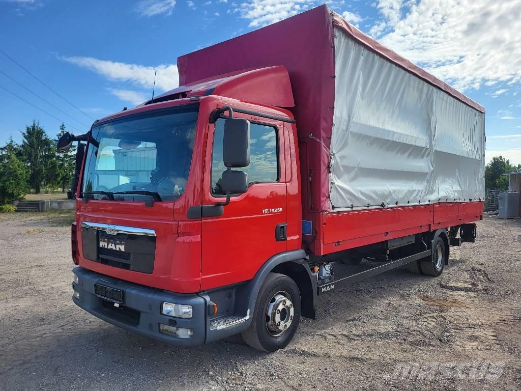 MAN 12.250 TGL Camion cu prelata