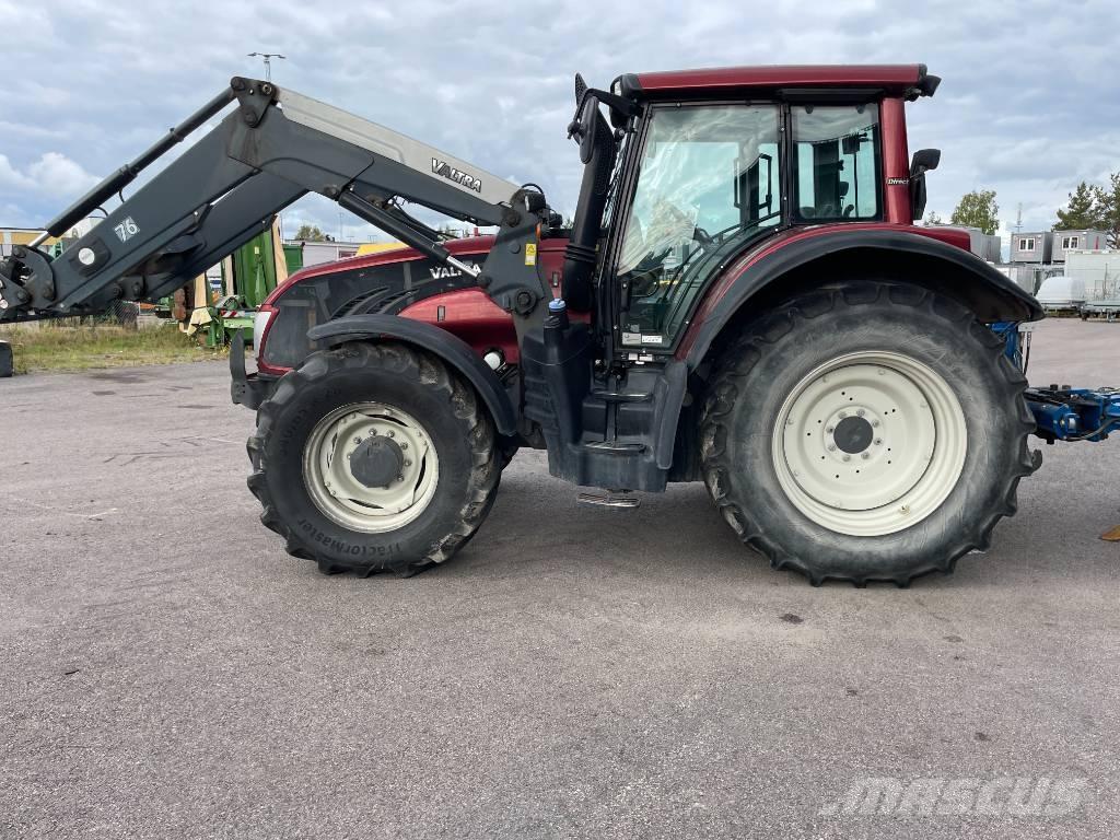 Valtra T 203 Tractoare