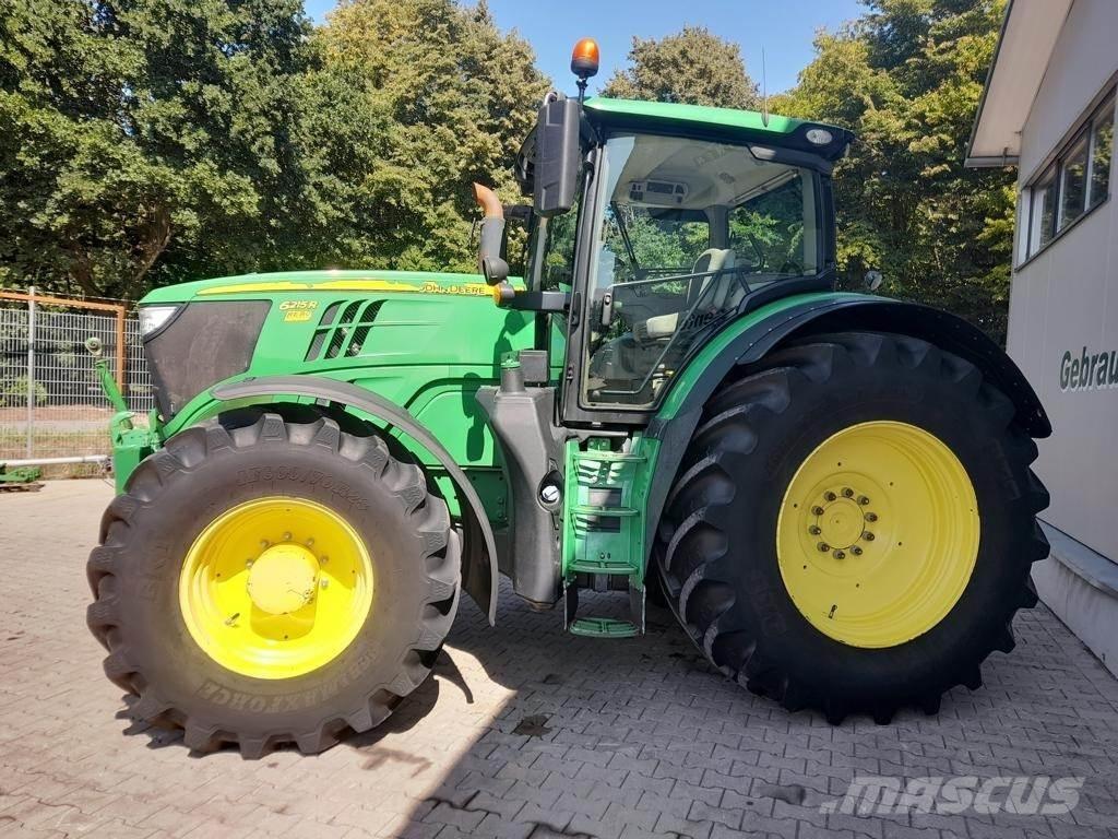 John Deere 6215R Tractoare