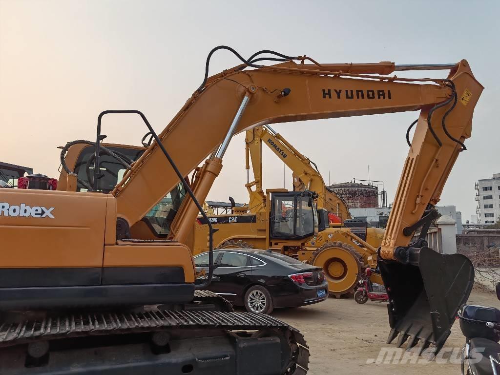 Hyundai 220LC-9s Excavatoare pe șenile
