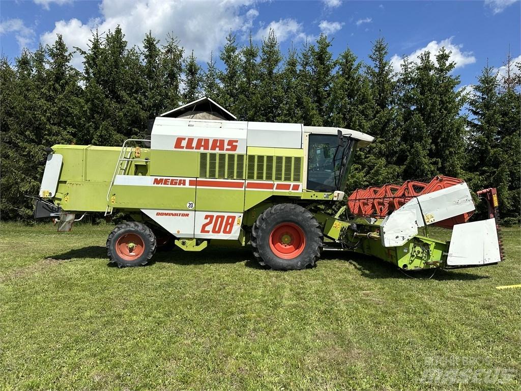 CLAAS Mega 208 Combine de secerat