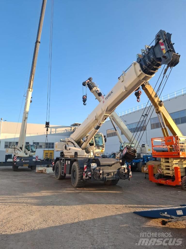 Terex RT1080L Macara teren accidentat