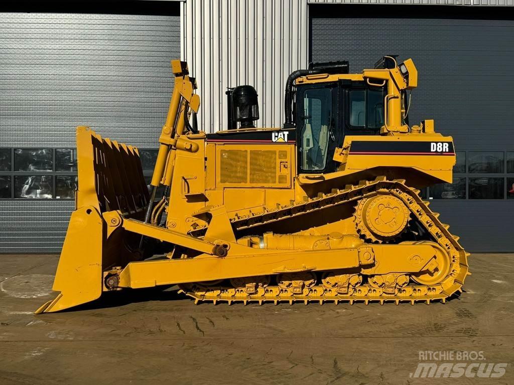 CAT D8R Buldozere pe senile