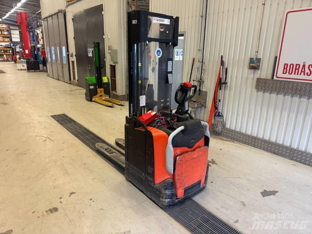 BT Toyota SPE 120 L Transpaleta manuala