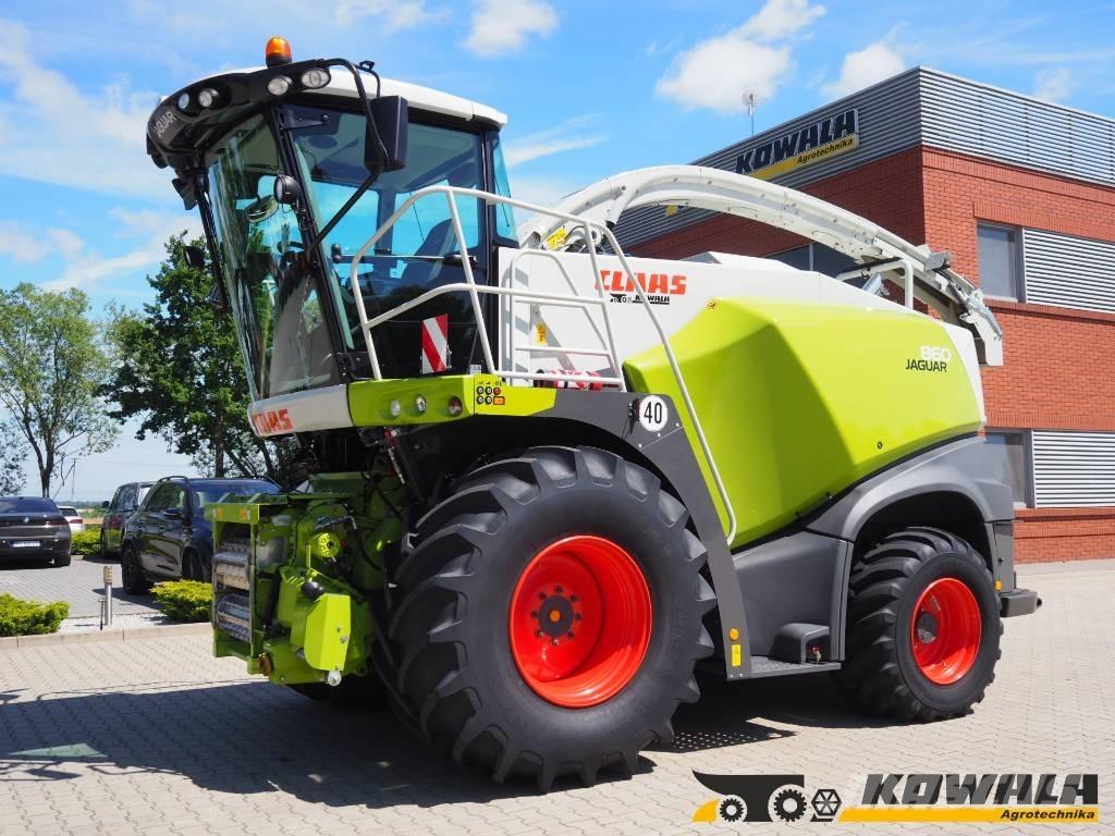 CLAAS Jaguar 860 4WD Forajere cu autopropulsare