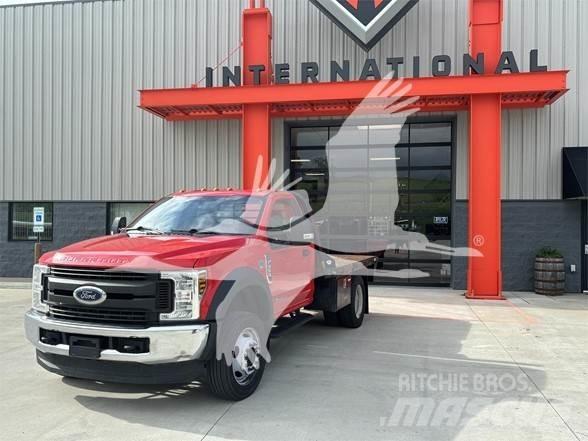 Ford F550 SD Camioane platforma/prelata