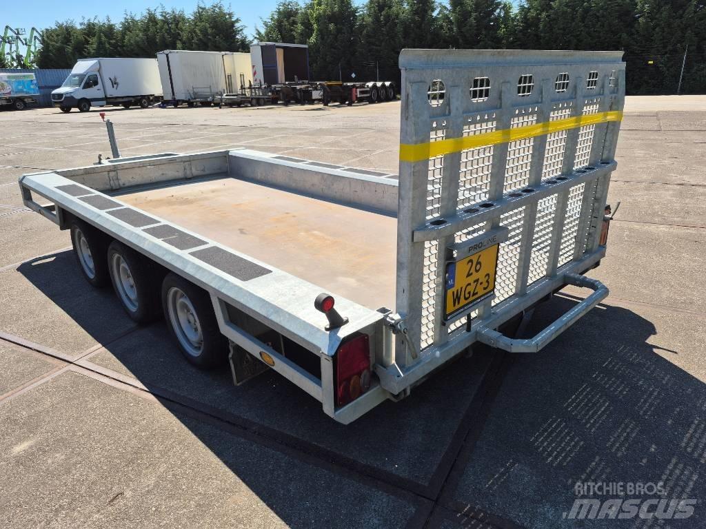 Proline  P 302 Remorci transport vehicule
