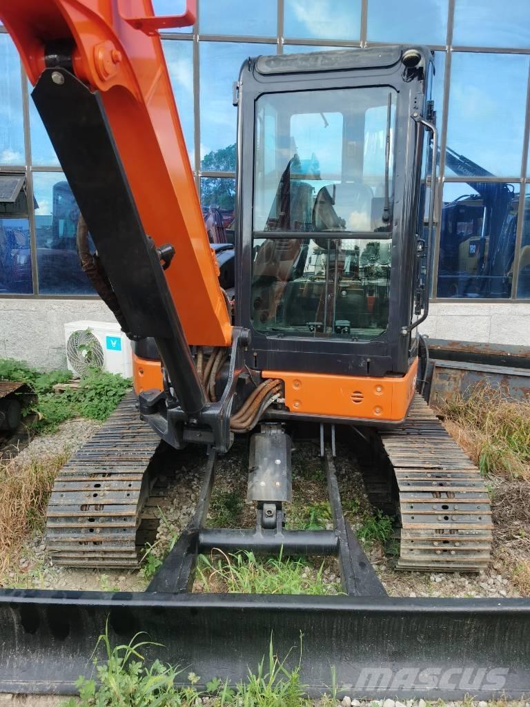 Hitachi ZX 50 U Mini excavatoare < 7t