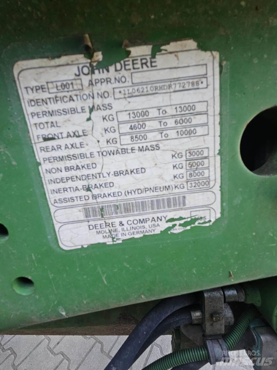 John Deere 6210R Tractoare