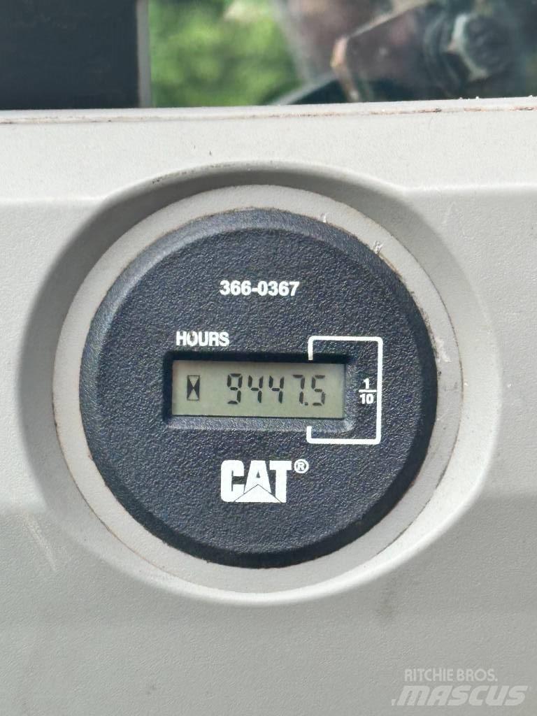 CAT 320 EL Excavatoare pe șenile
