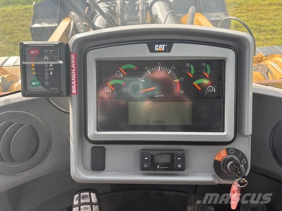 CAT 980M Incarcator pe pneuri