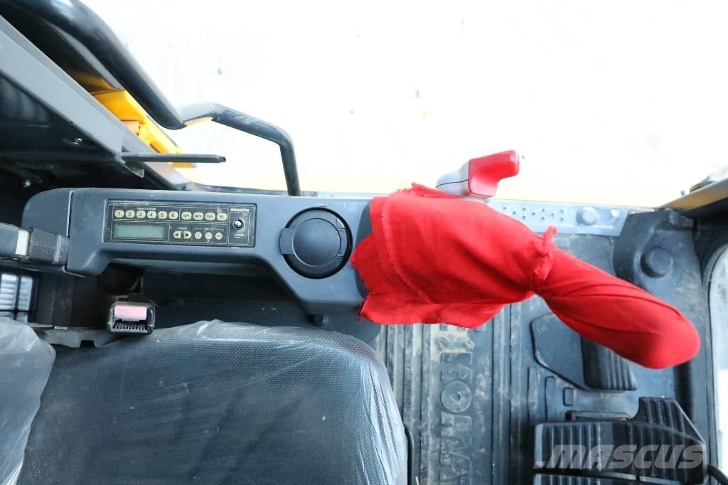 Komatsu PC 210 LC-8 Excavatoare pe șenile
