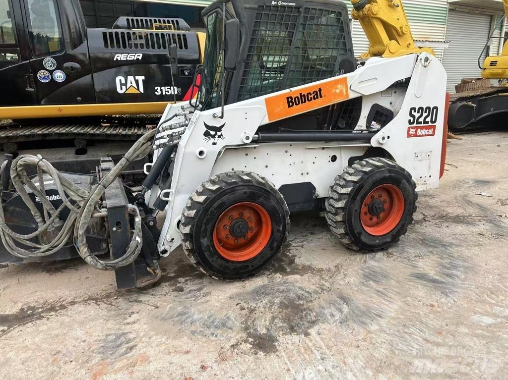 Bobcat S 220 Mini incarcator