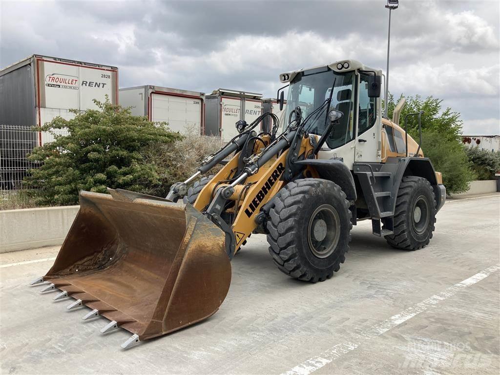 Liebherr L 526 Incarcator pe pneuri