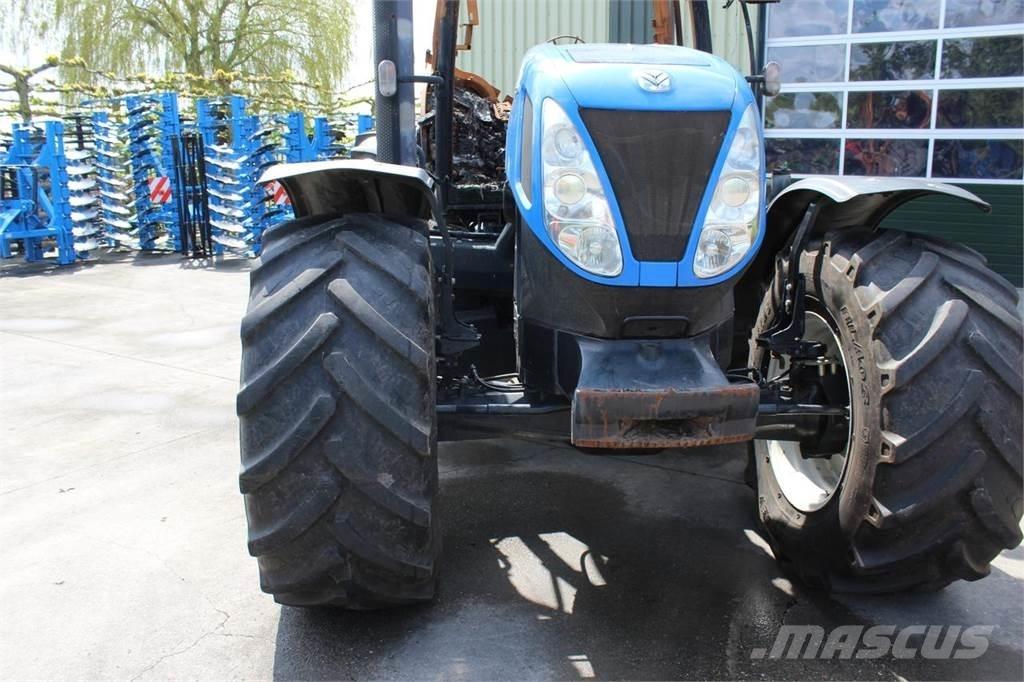 New Holland T7030 Tractoare