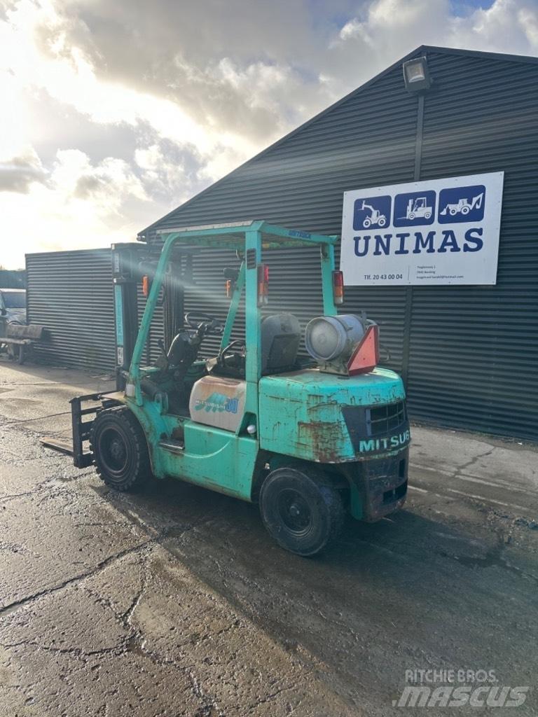 Mitsubishi FG 30 Stivuitor GPL