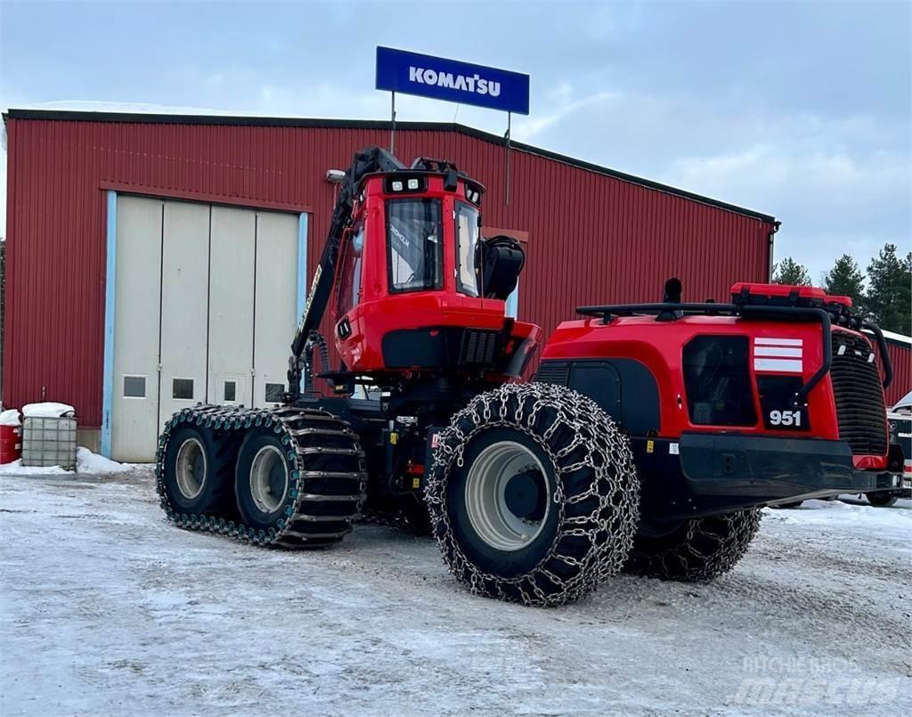 Komatsu 951 Combine forestiere