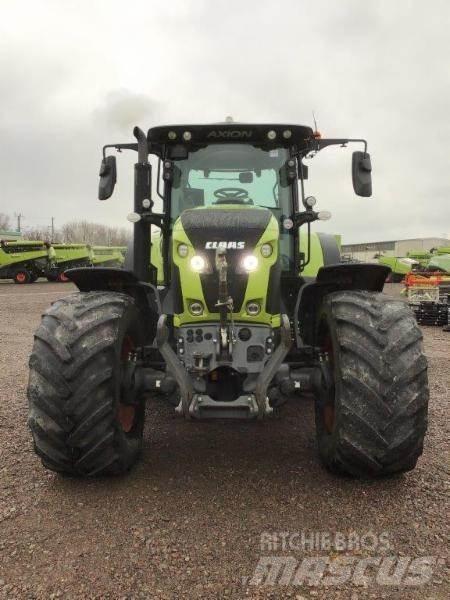 CLAAS AXION 810 Tractoare