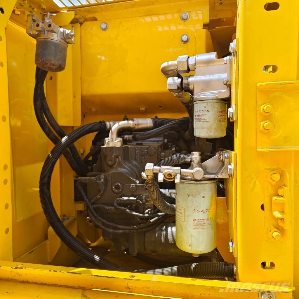 Komatsu PC 130 LC Excavatoare pe șenile
