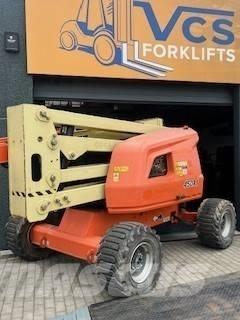 JLG 450 AJ Nacele cu brat articulat