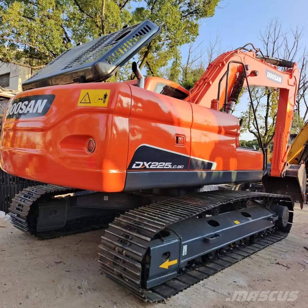 Doosan DX 225 LC Excavatoare pe șenile
