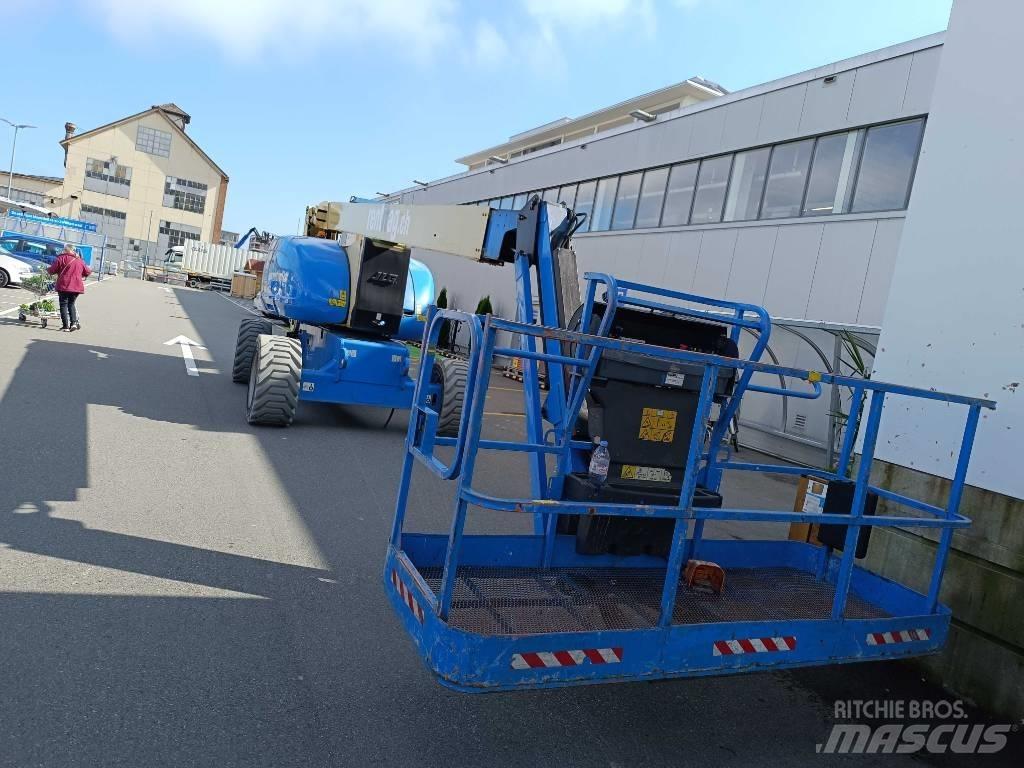 JLG E 800 AJ Nacele cu brat telescopic