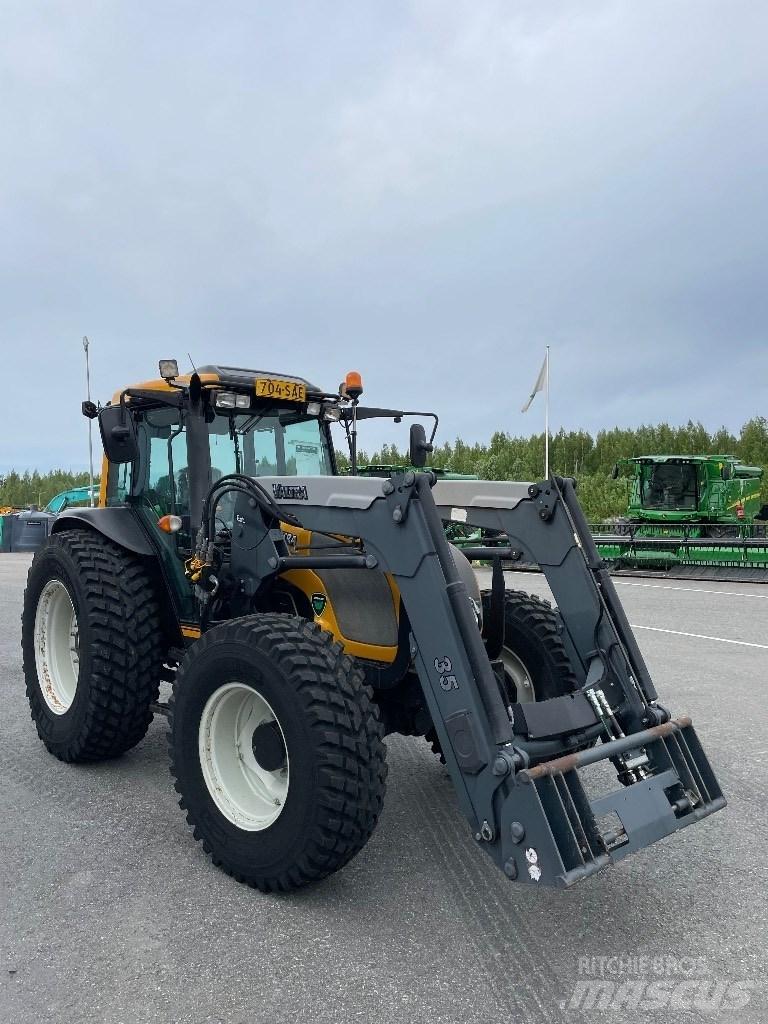 Valtra A95 Tractoare