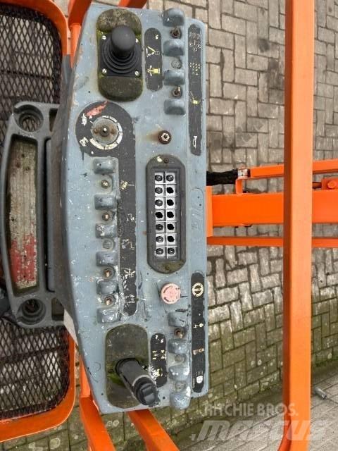 JLG 450 AJ Nacele cu brat articulat