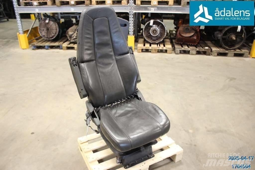 Volvo FH FH Cabine si interior
