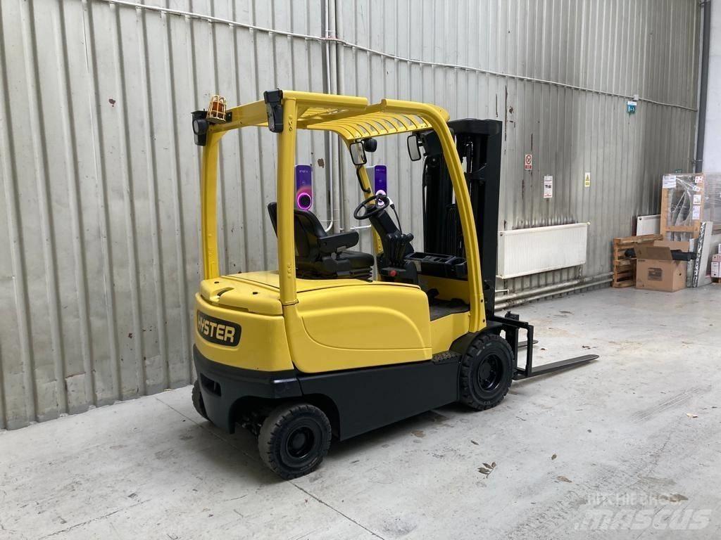 Hyster J2.5XN Stivuitor electric