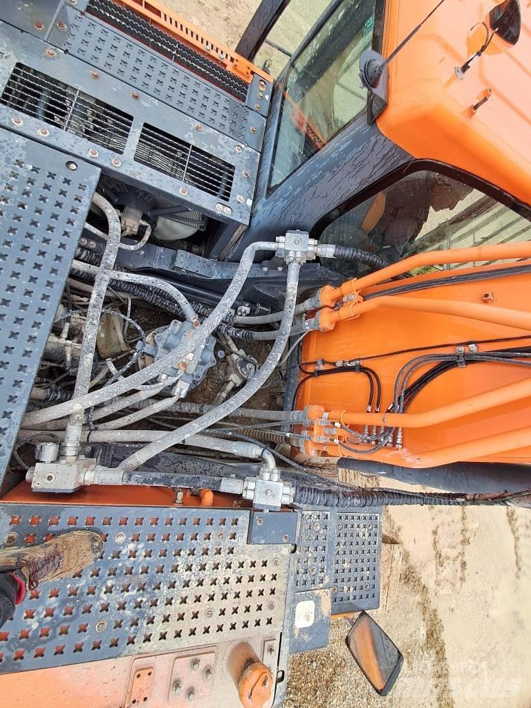 Doosan DX 420 LC Excavatoare pe șenile
