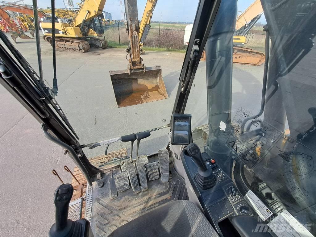 Volvo EC220EL Excavatoare pe șenile
