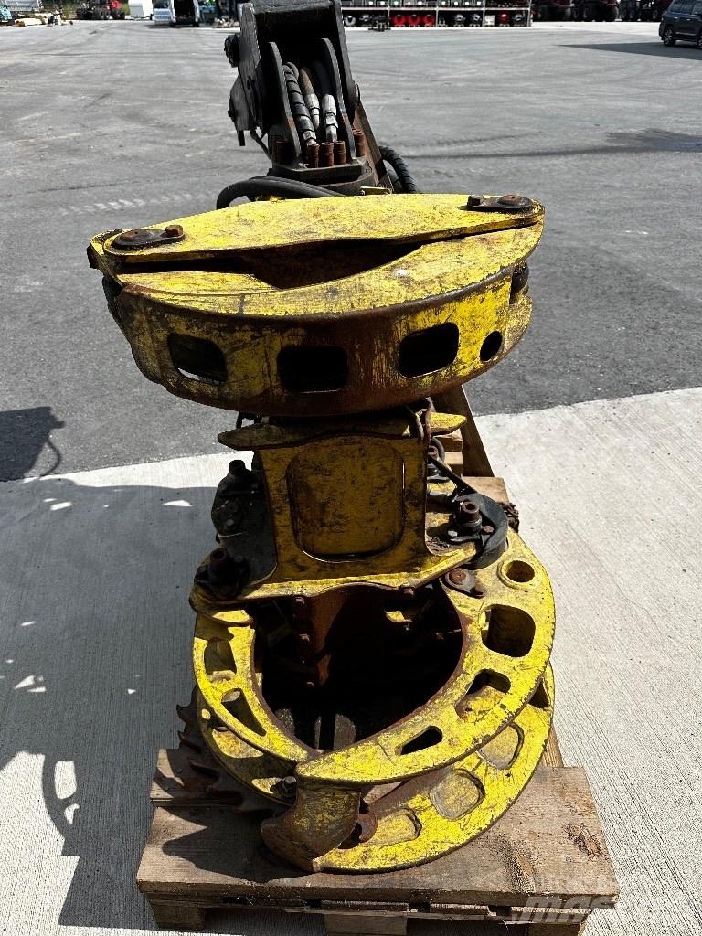 John Deere 730 Capete pentru culegatoare