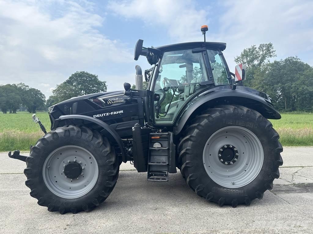 Deutz-Fahr 7250TTV Tractoare