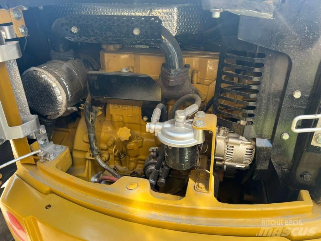 CAT 304 C Excavatoare pe șenile
