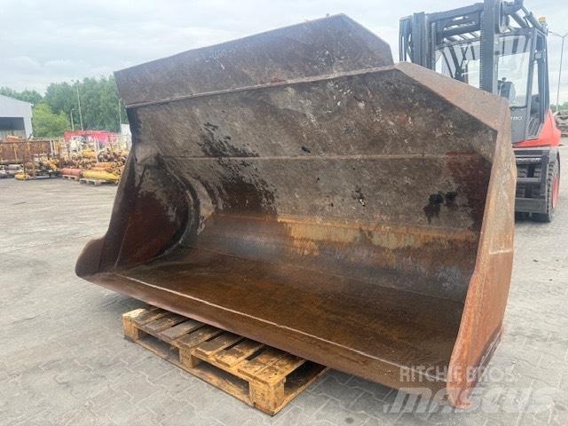 Liebherr L 541 Pistoane