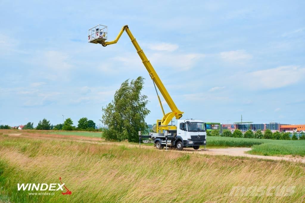 Palfinger P 300 KS Platforme aeriene montate pe camion