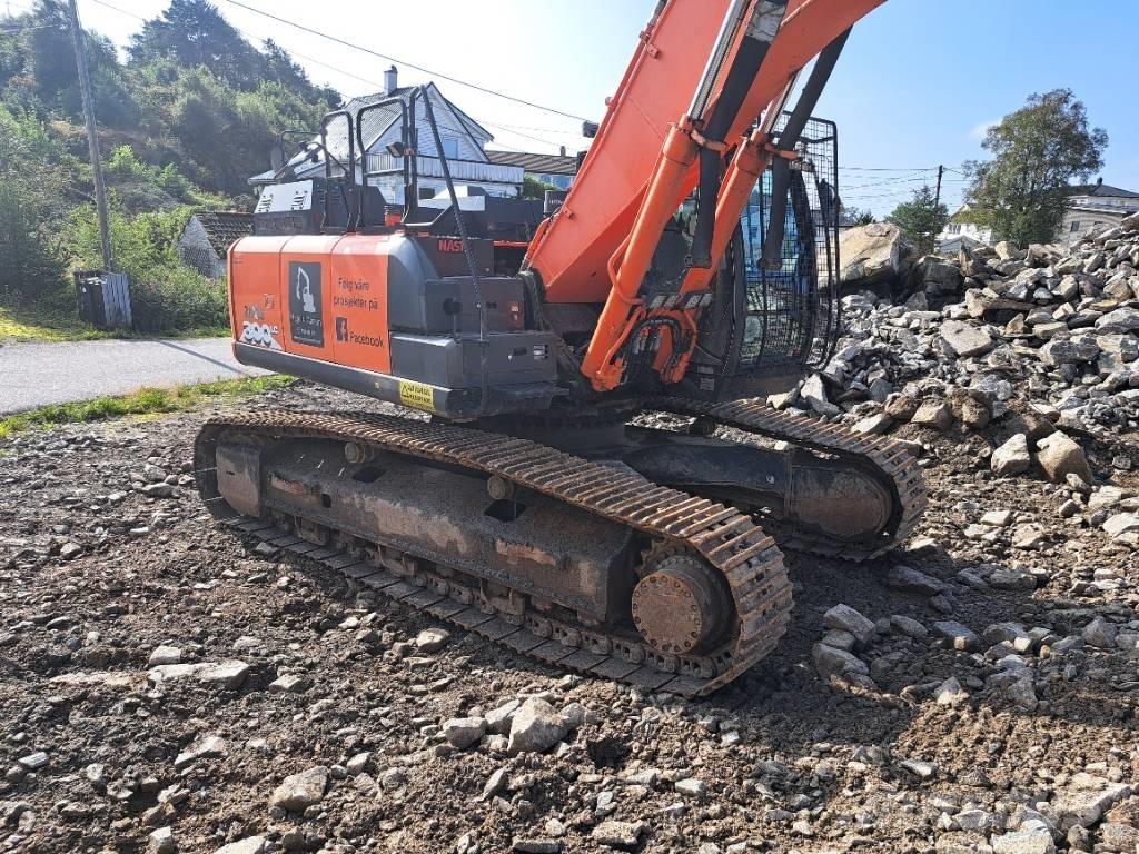 Hitachi ZX 300 LC-6 Excavatoare pe șenile
