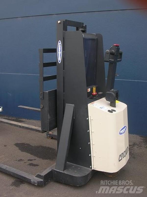 Crown 20IMT2090A Stivuitoare montate pe camioane