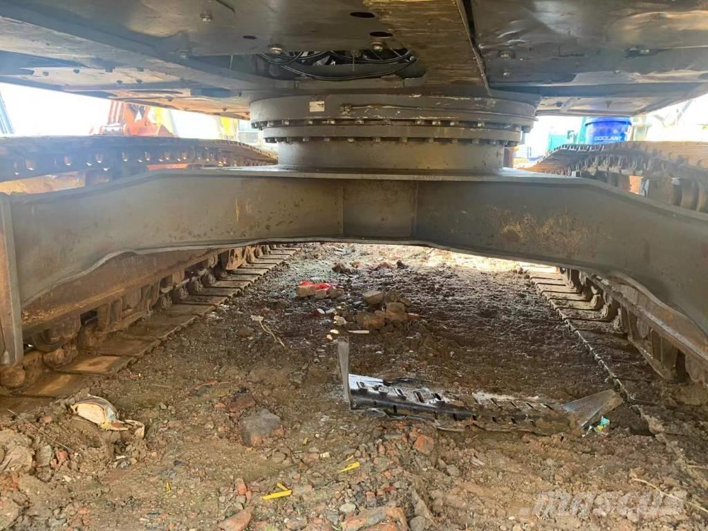 Volvo EC 210 Excavatoare pe șenile
