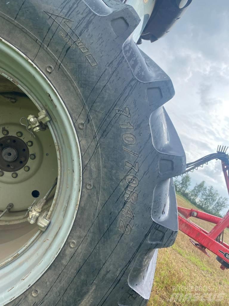 Versatile 310 Tractoare