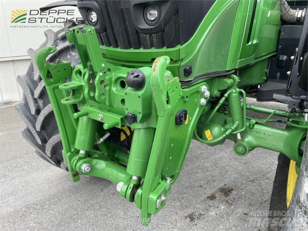John Deere 6230R Tractoare